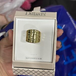 Dillard's Hammered Wide Band Ring in Gold - Size 7